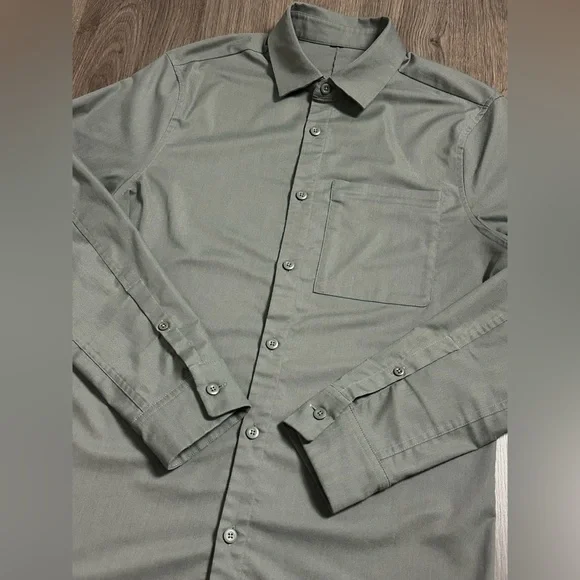 Lululemon Button Up - Picture 2 of 4